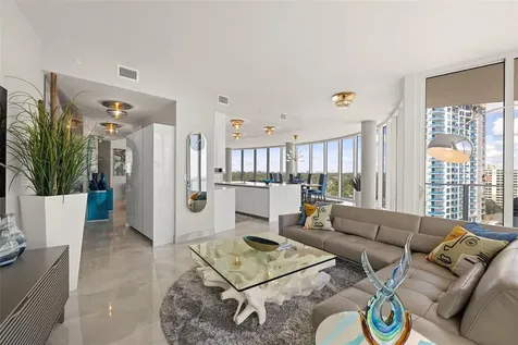 2900 W Bay To Bay Boulevard Tampa FL 33629