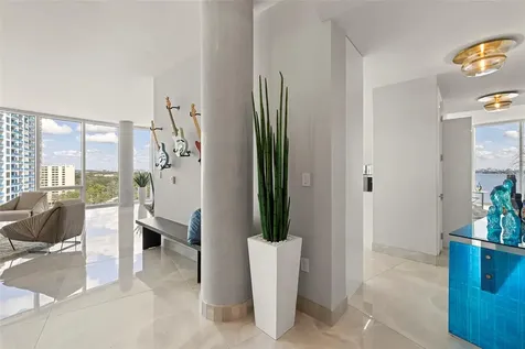 2900 W Bay To Bay Boulevard Tampa FL 33629