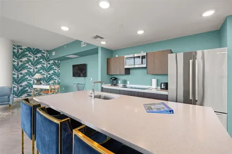 2900 W Bay To Bay Boulevard Tampa FL 33629