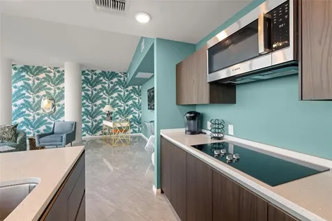 2900 W Bay To Bay Boulevard Tampa FL 33629