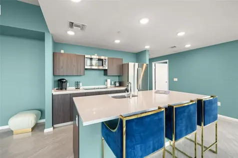2900 W Bay To Bay Boulevard Tampa FL 33629