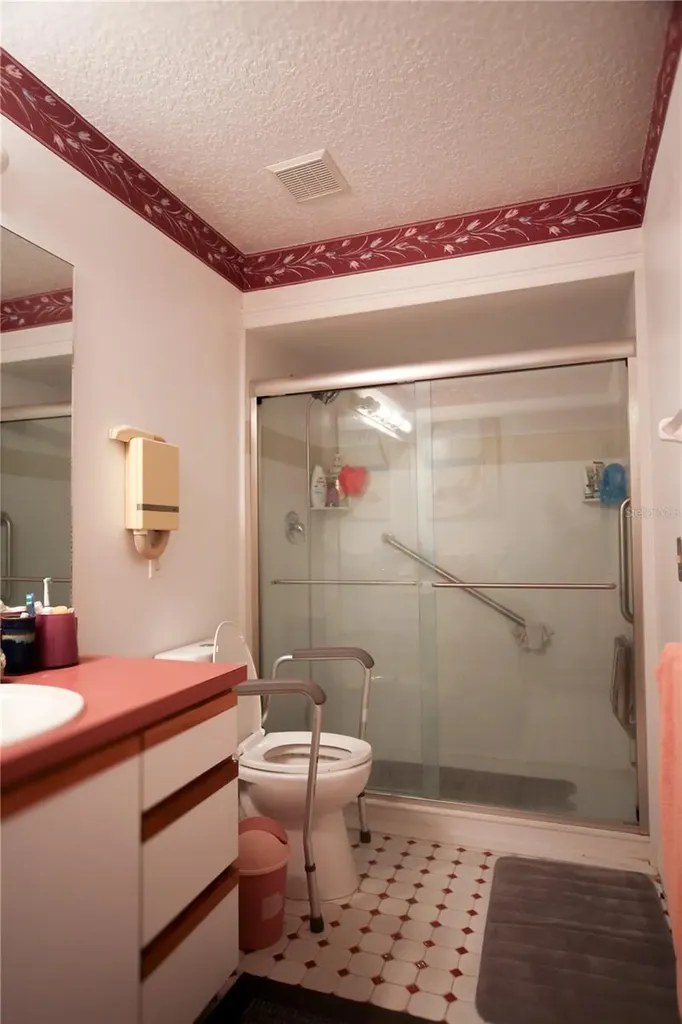 136 Baytree Boulevard Tavares FL 32778
