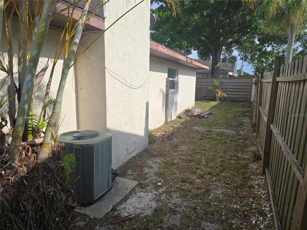 5403 2nd Avenue Dr NW Bradenton FL 34209