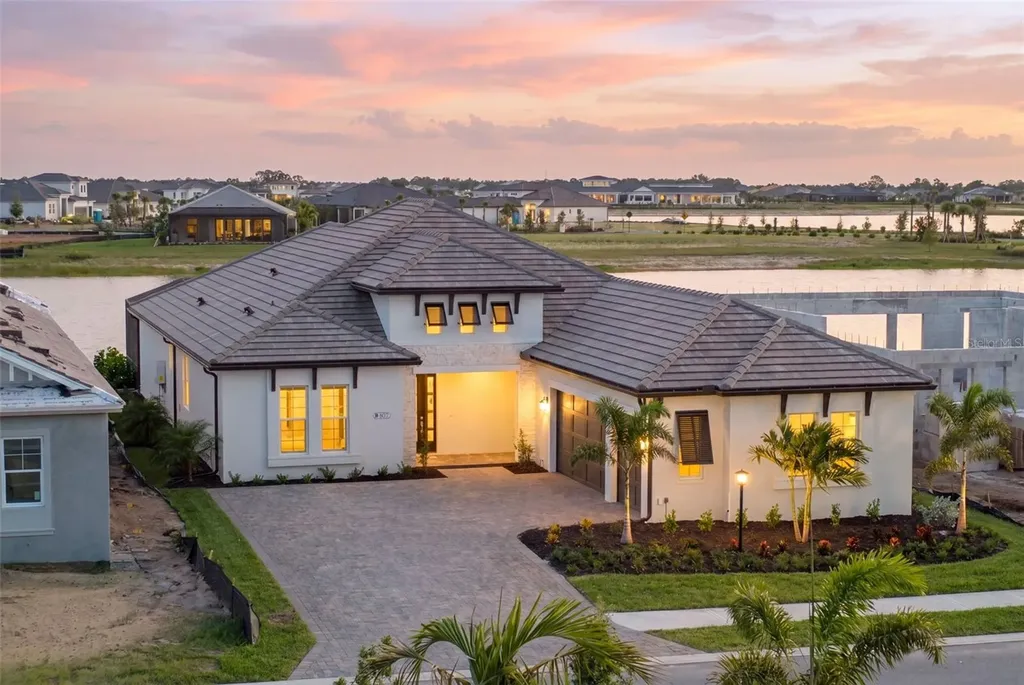 832 Blue Shell Loop Sarasota FL 34240
