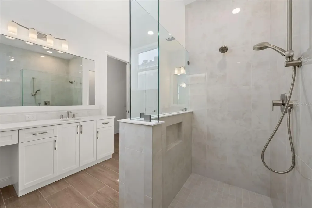 832 Blue Shell Loop Sarasota FL 34240