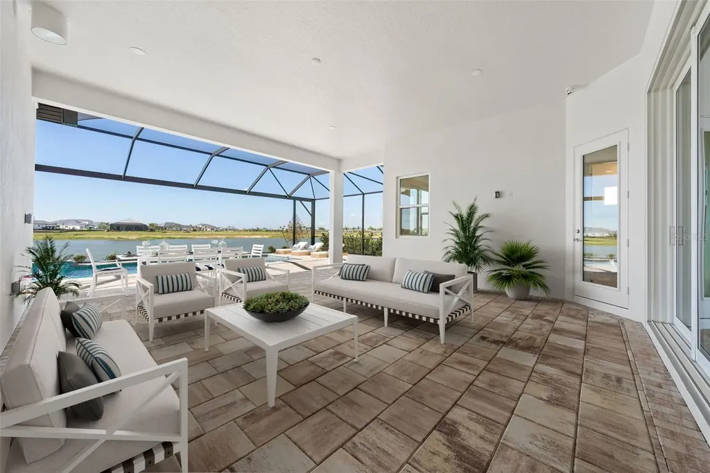 832 Blue Shell Loop Sarasota FL 34240