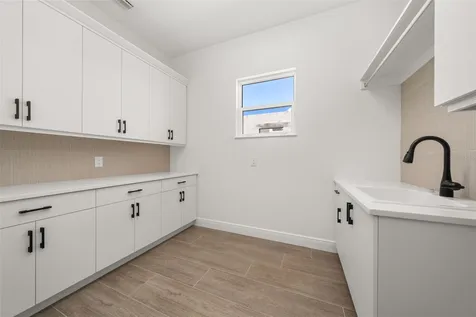 832 Blue Shell Loop Sarasota FL 34240
