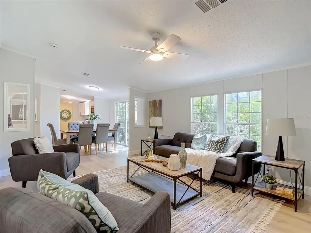 6106 Nundy Avenue Gibsonton FL 33534