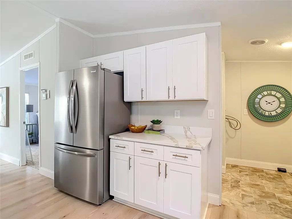 6106 Nundy Avenue Gibsonton FL 33534