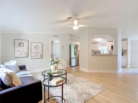 6106 Nundy Avenue Gibsonton FL 33534