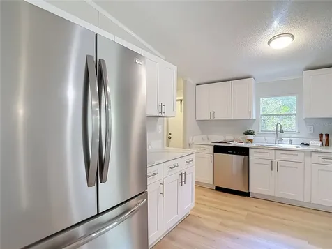 6106 Nundy Avenue Gibsonton FL 33534