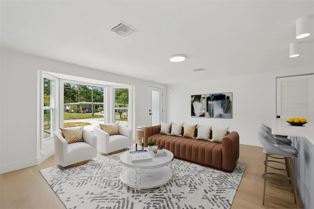 2655 Bay Street Sarasota FL 34237