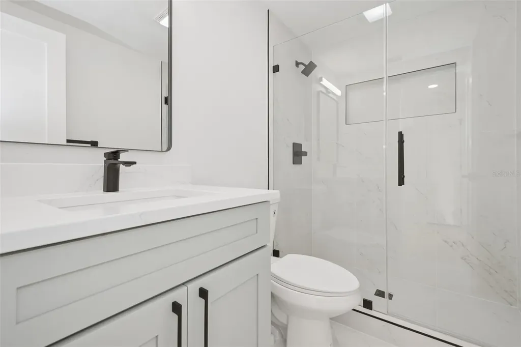2655 Bay Street Sarasota FL 34237