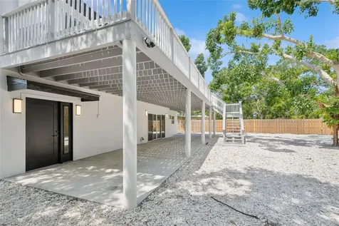 2655 Bay Street Sarasota FL 34237