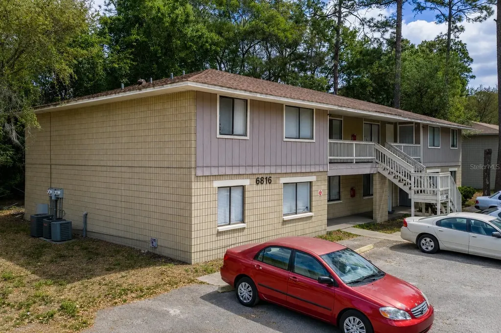 6816 SW 4th Place Gainesville FL 32607