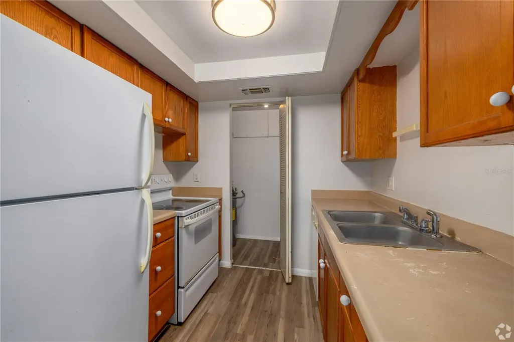 6816 SW 4th Place Gainesville FL 32607
