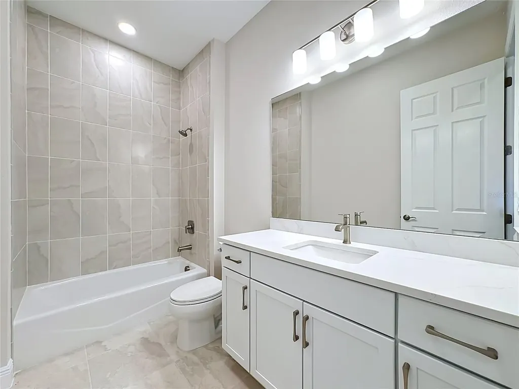 239 Monet Trail Bradenton FL 34212