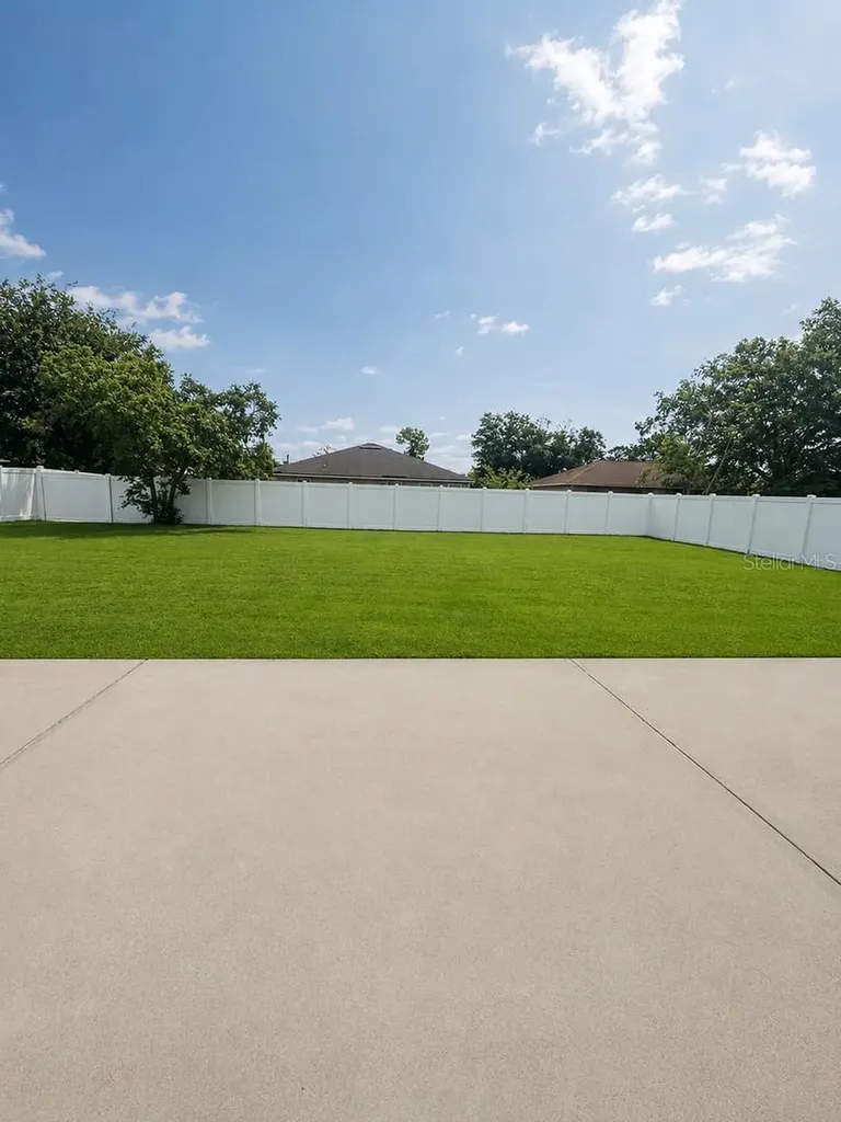 19 Roxbury Lane Palm Coast FL 32164