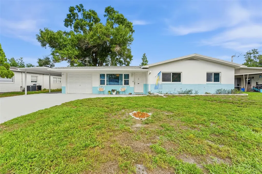 2111 W Minnehaha Street Tampa FL 33604