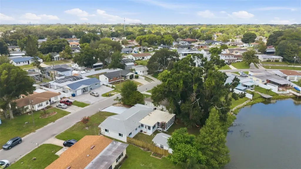 2111 W Minnehaha Street Tampa FL 33604