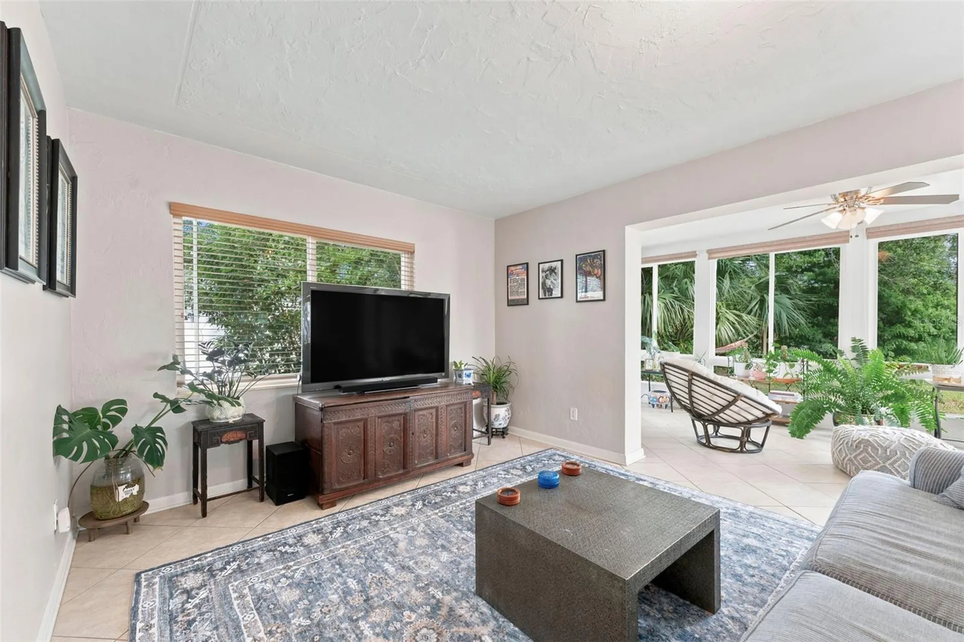 2111 W Minnehaha Street Tampa FL 33604