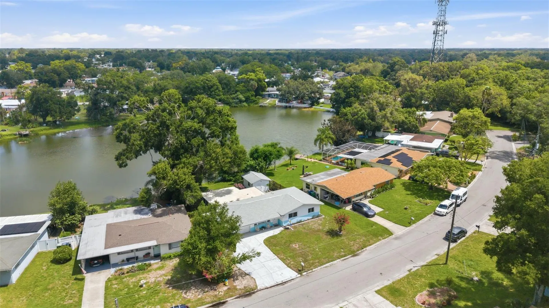 2111 W Minnehaha Street Tampa FL 33604