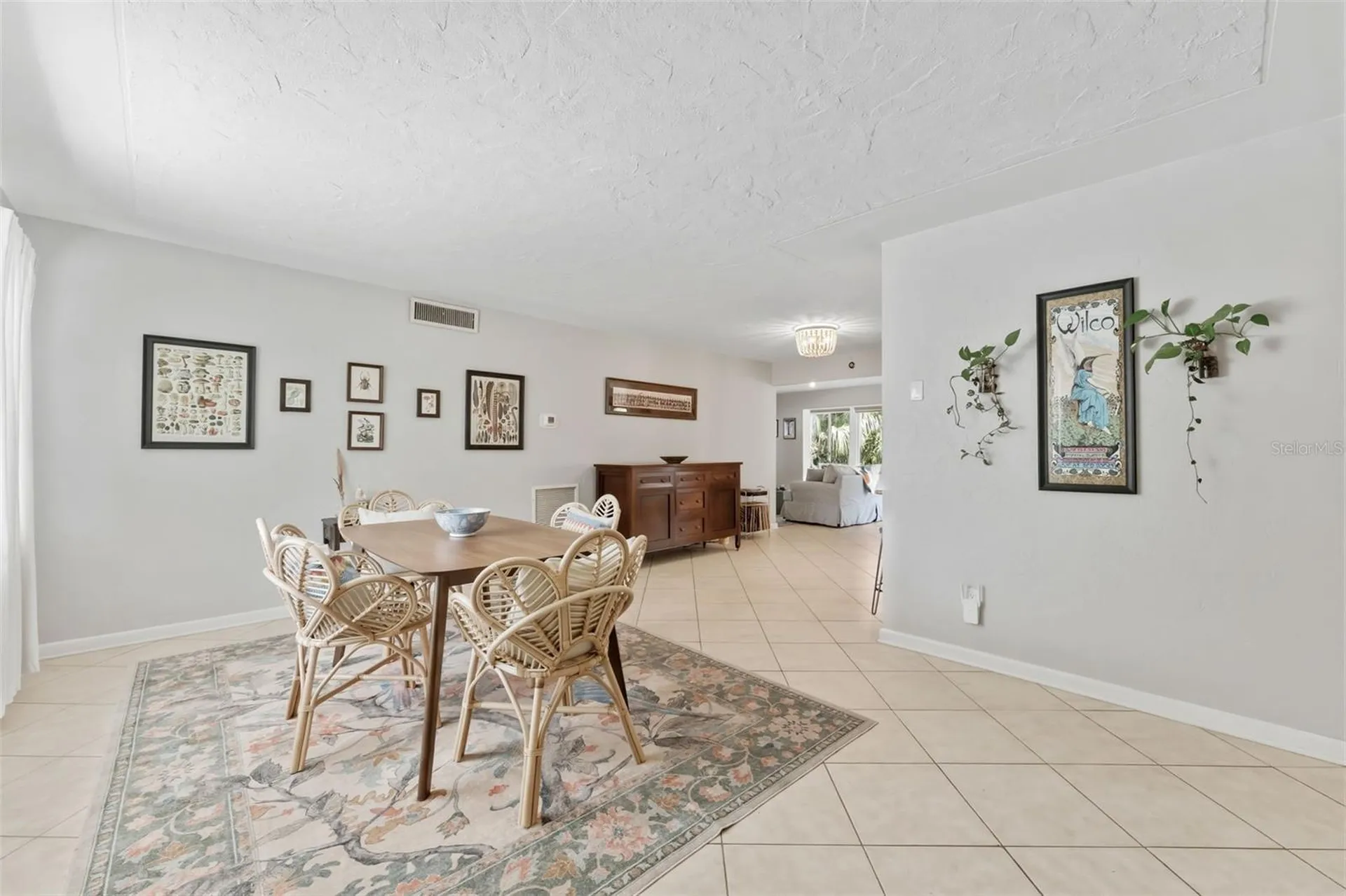 2111 W Minnehaha Street Tampa FL 33604