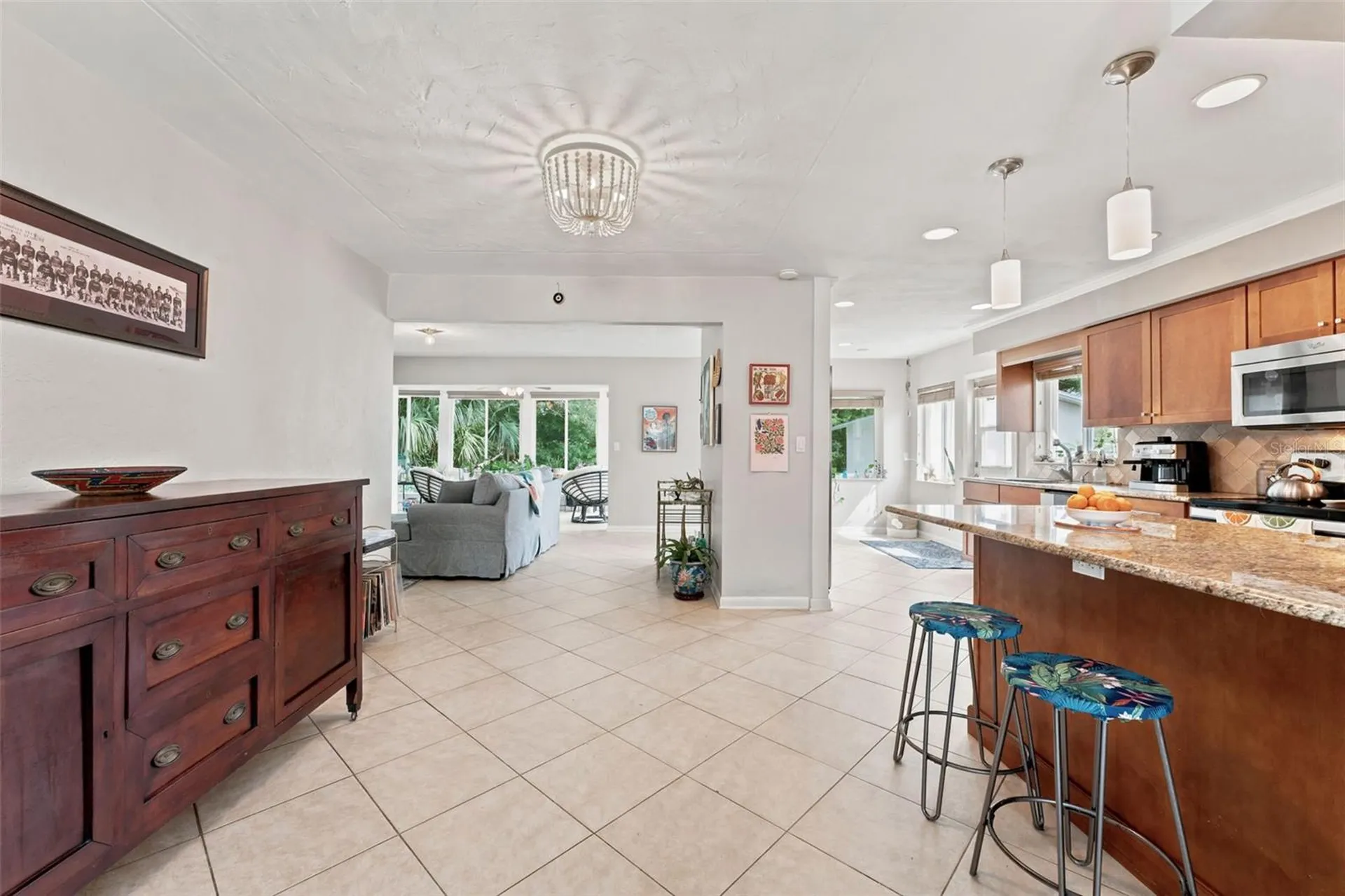 2111 W Minnehaha Street Tampa FL 33604