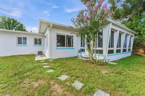 2111 W Minnehaha Street Tampa FL 33604