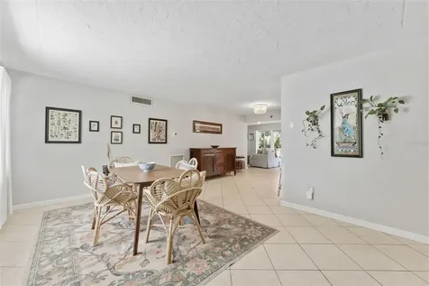 2111 W Minnehaha Street Tampa FL 33604
