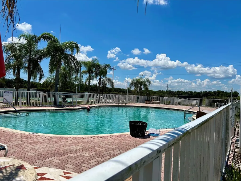 2928 Birdie Drive Bowling Green FL 33834