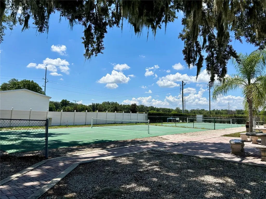2928 Birdie Drive Bowling Green FL 33834