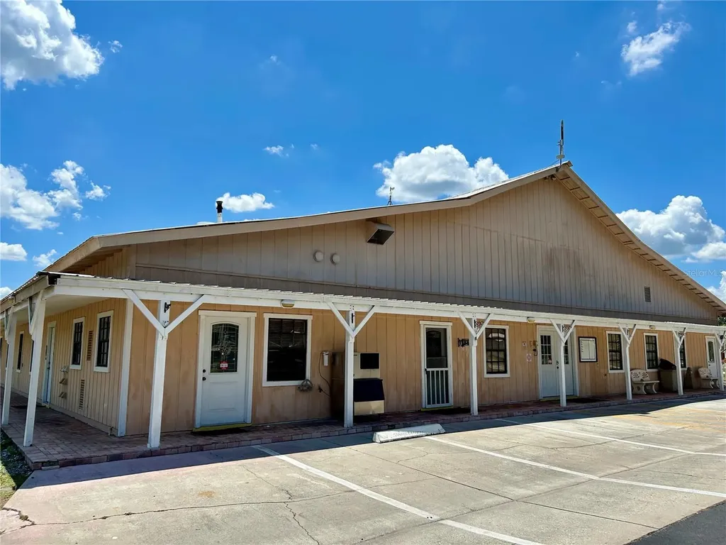 2928 Birdie Drive Bowling Green FL 33834
