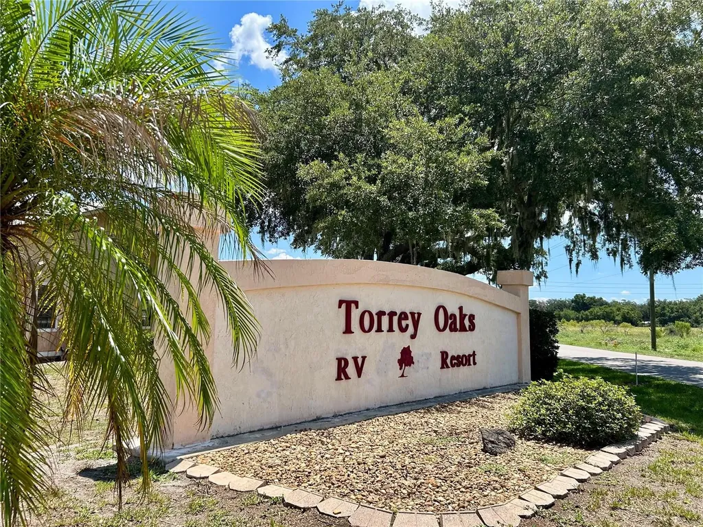 2928 Birdie Drive Bowling Green FL 33834