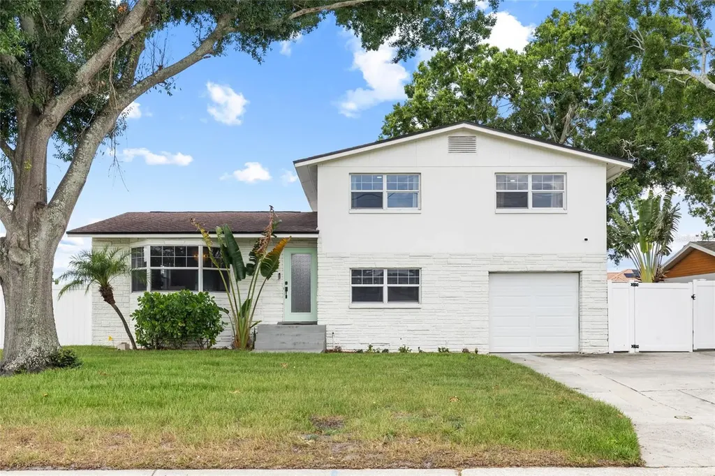 10716 Donbrese Avenue Tampa FL 33615