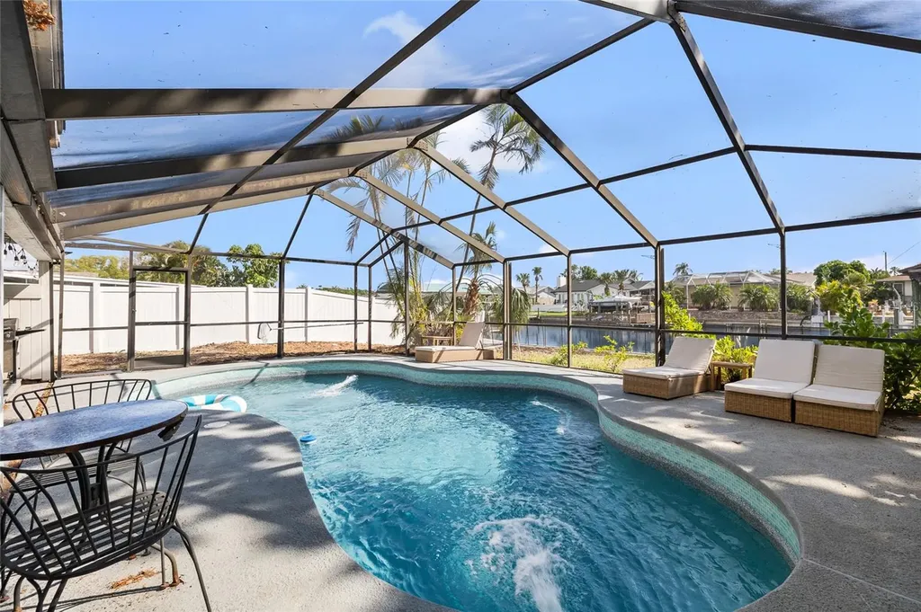 10716 Donbrese Avenue Tampa FL 33615