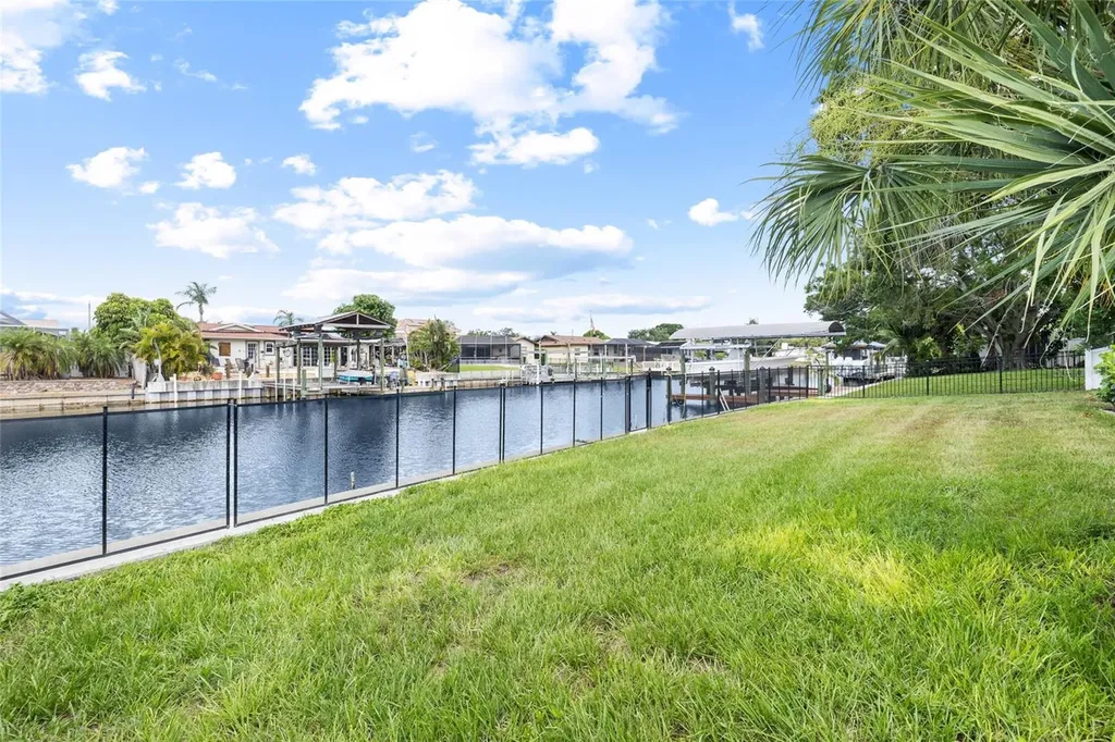 10716 Donbrese Avenue Tampa FL 33615