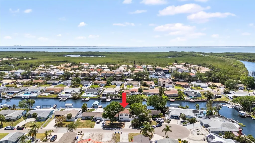 10716 Donbrese Avenue Tampa FL 33615