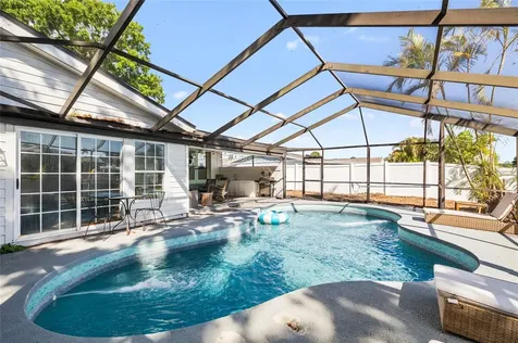 10716 Donbrese Avenue Tampa FL 33615