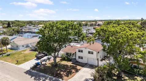 10716 Donbrese Avenue Tampa FL 33615