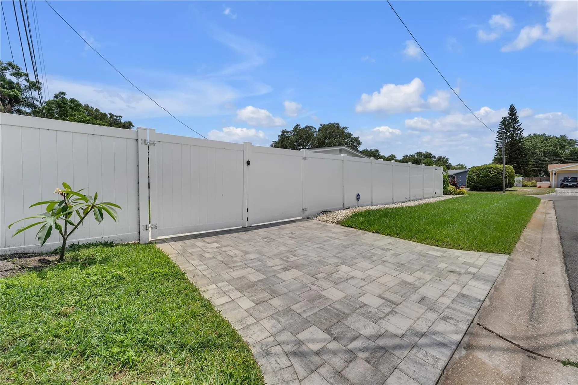 3295 57th Street N St Petersburg FL 33710