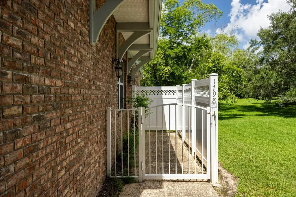 1798 NW 34th Street Gainesville FL 32605