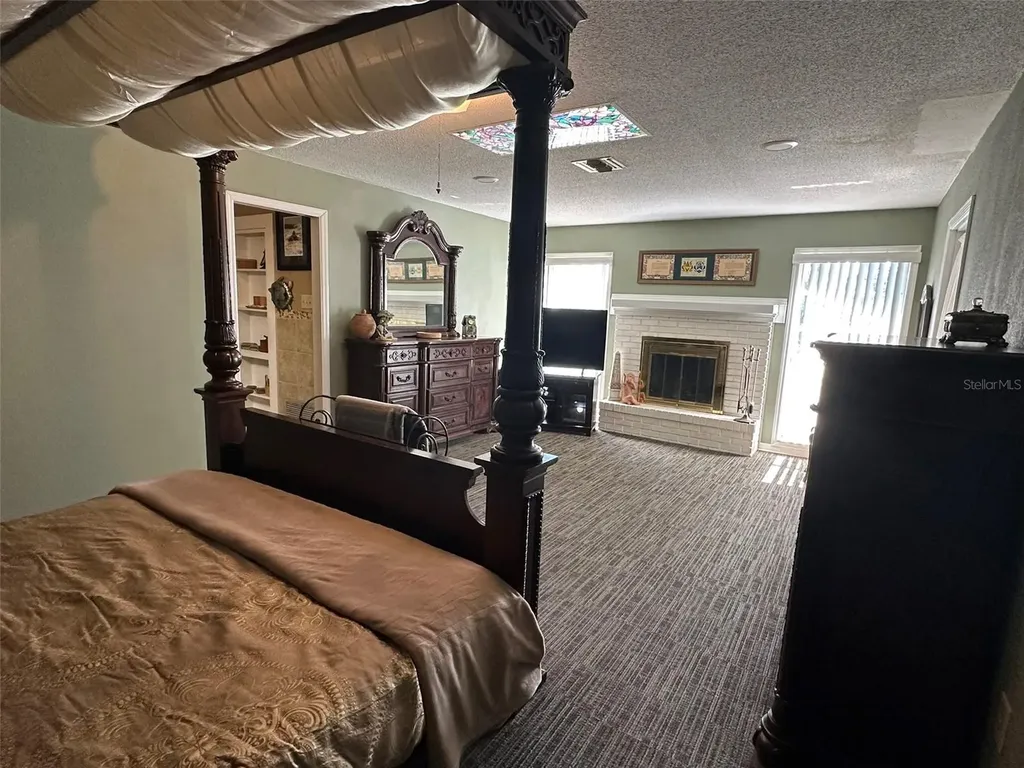 1105 S 9th Street Leesburg FL 34748