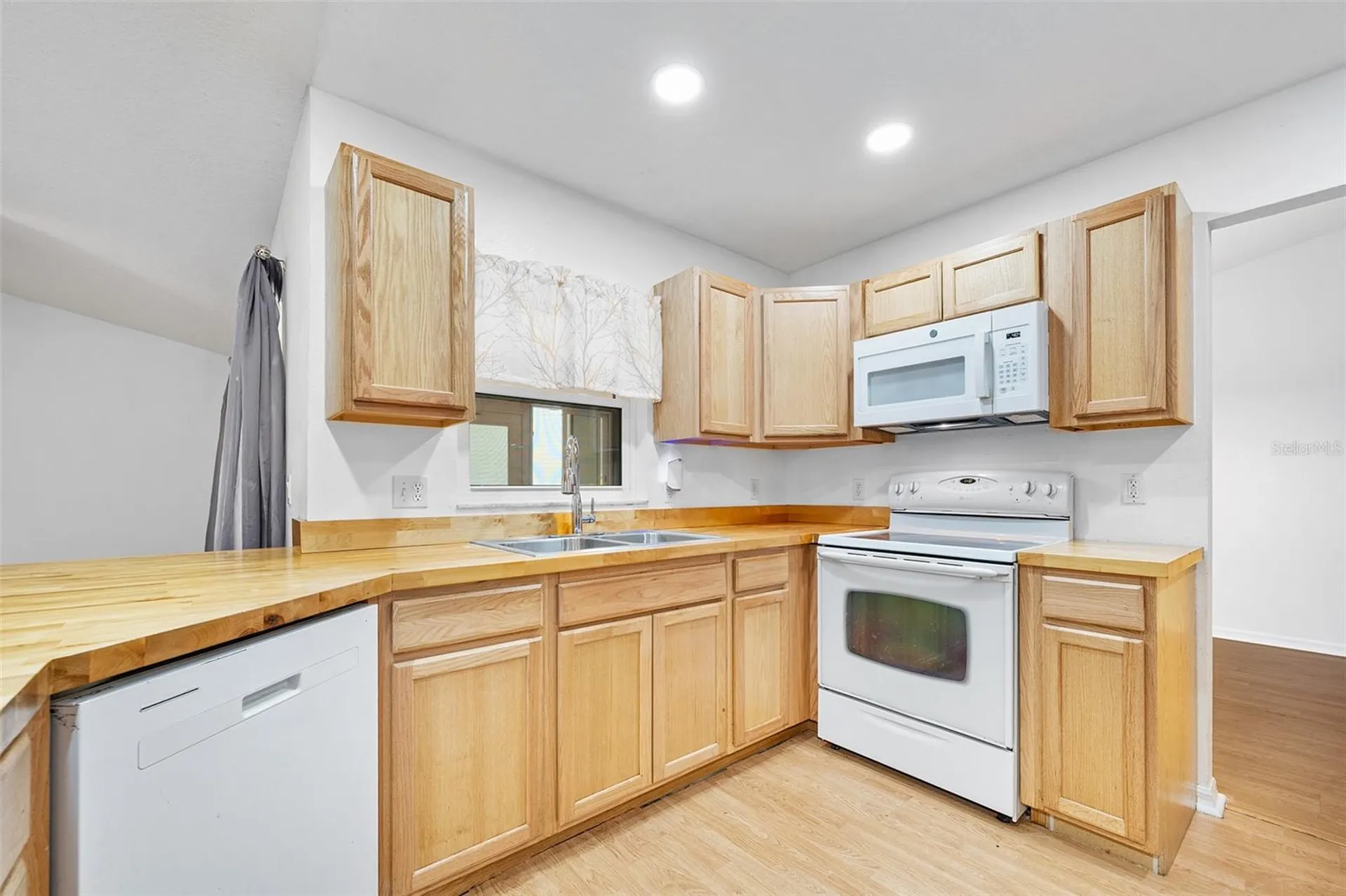 1355 1st Avenue Deland FL 32724