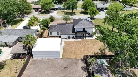 1736 W Country Club Tampa FL 33612