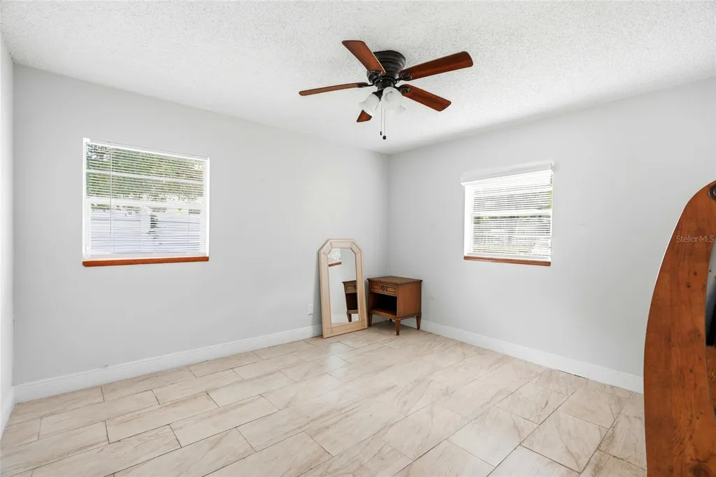 2430 N Ramona Circle Tampa FL 33612