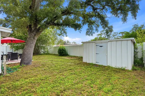 2430 N Ramona Circle Tampa FL 33612