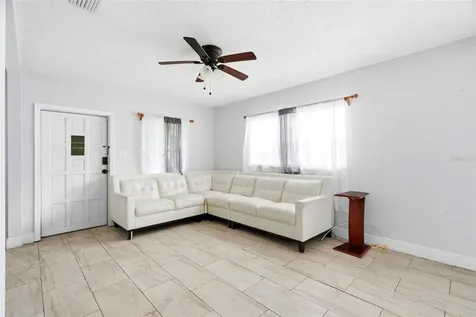 2430 N Ramona Circle Tampa FL 33612