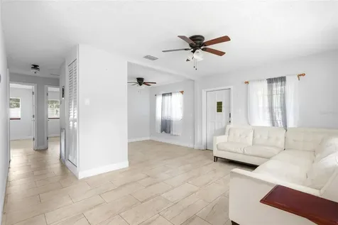 2430 N Ramona Circle Tampa FL 33612