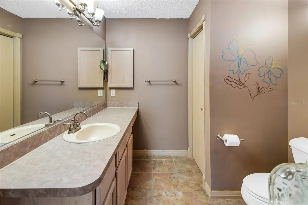1204 Oak Hammock Lane Lady Lake FL 32159